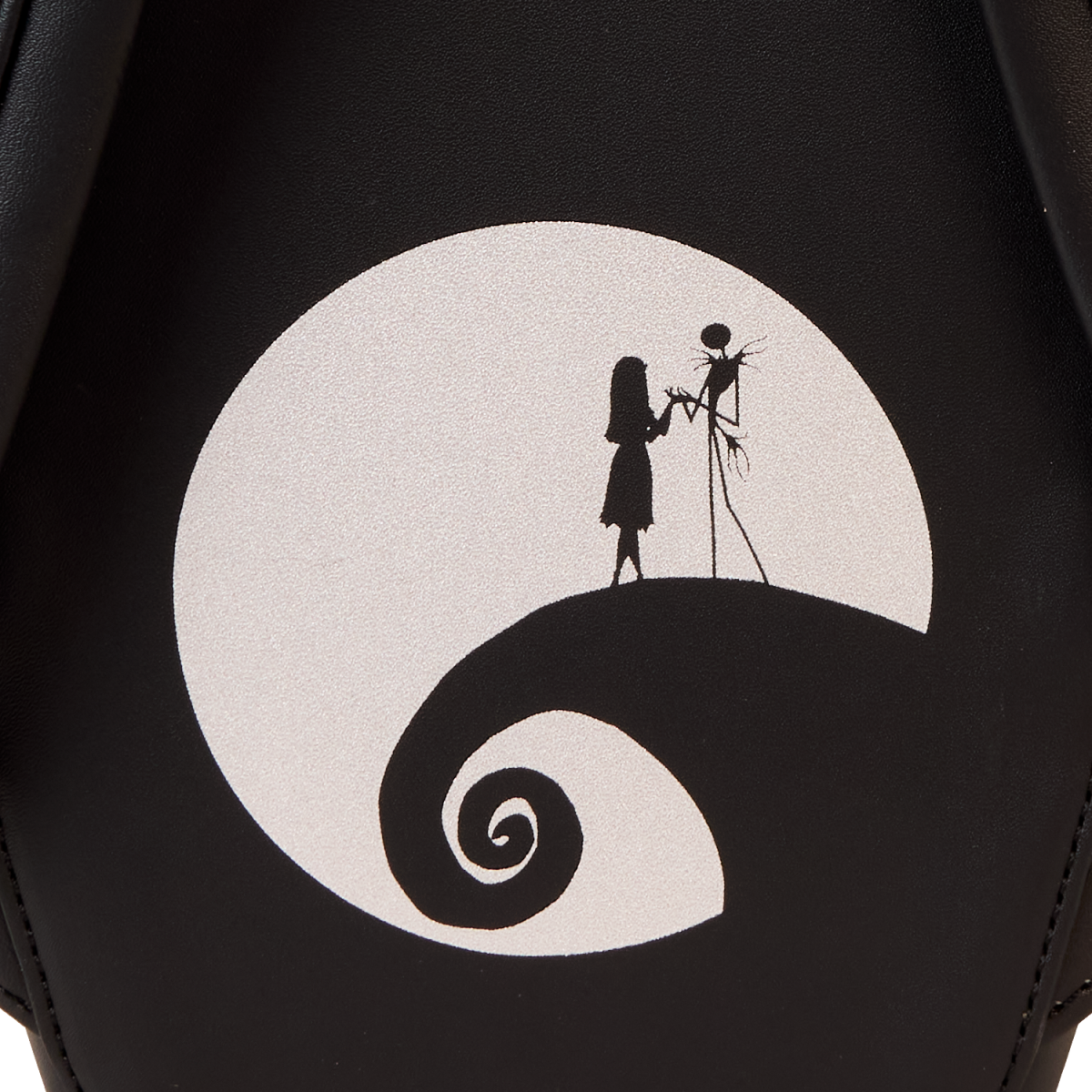 NYCC Limited Edition The Nightmare Before Christmas Jack & Sally Figural Coffin Mini Backpack - Figurine Bags Disney - vue 9