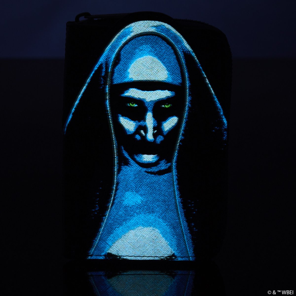 The Nun Cosplay Glow Zip Around Wallet - Figurine Wallets The Nun - vue 3