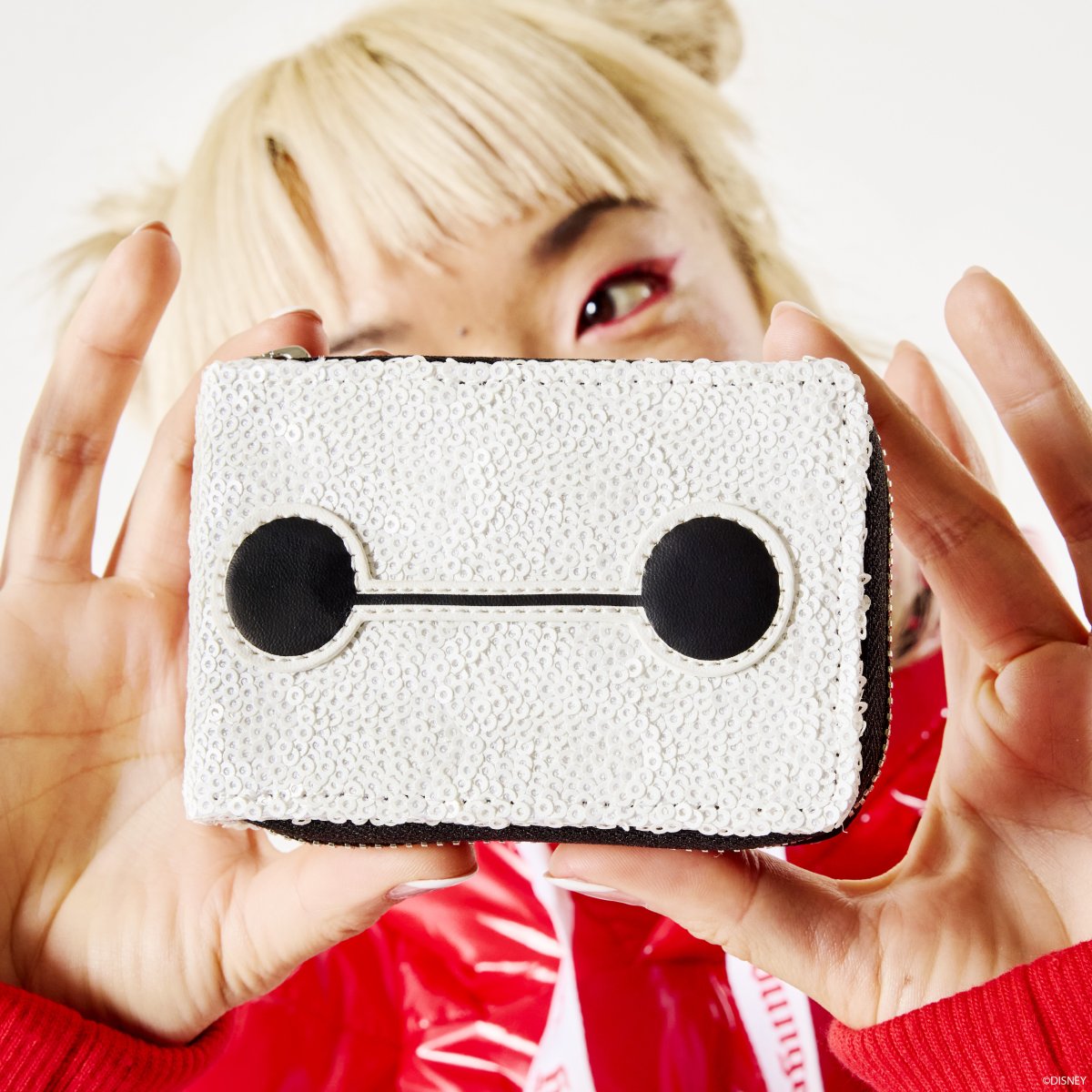 D23 Limited Edition Big Hero 6 10th Anniversary Baymax Accordion Zip Around Wallet - Figurine Wallets Disney - vue 2