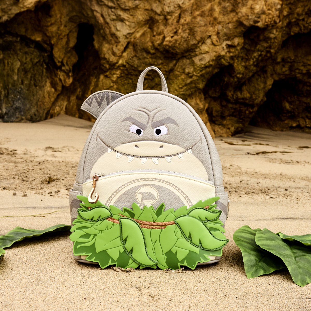 Moana Exclusive Maui Shark Head Cosplay Mini Backpack - Figurine Bags Disney - vue 2
