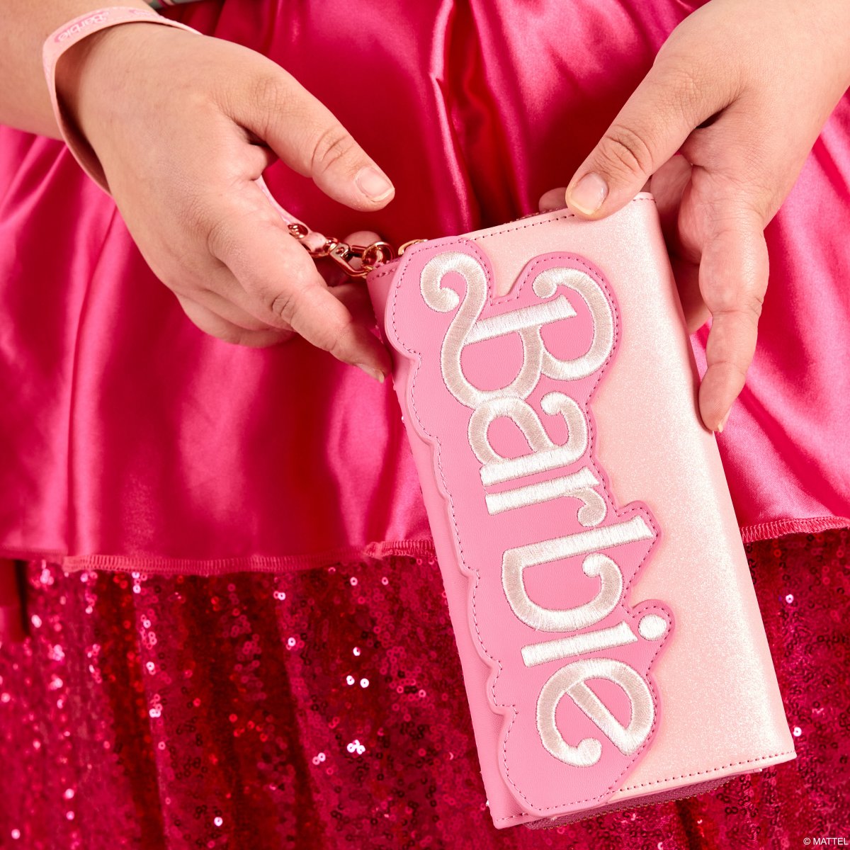 Barbie??? 65th Anniversary Exclusive Sequin Flap Wristlet Wallet - Figurine Wallets Barbie - vue 2