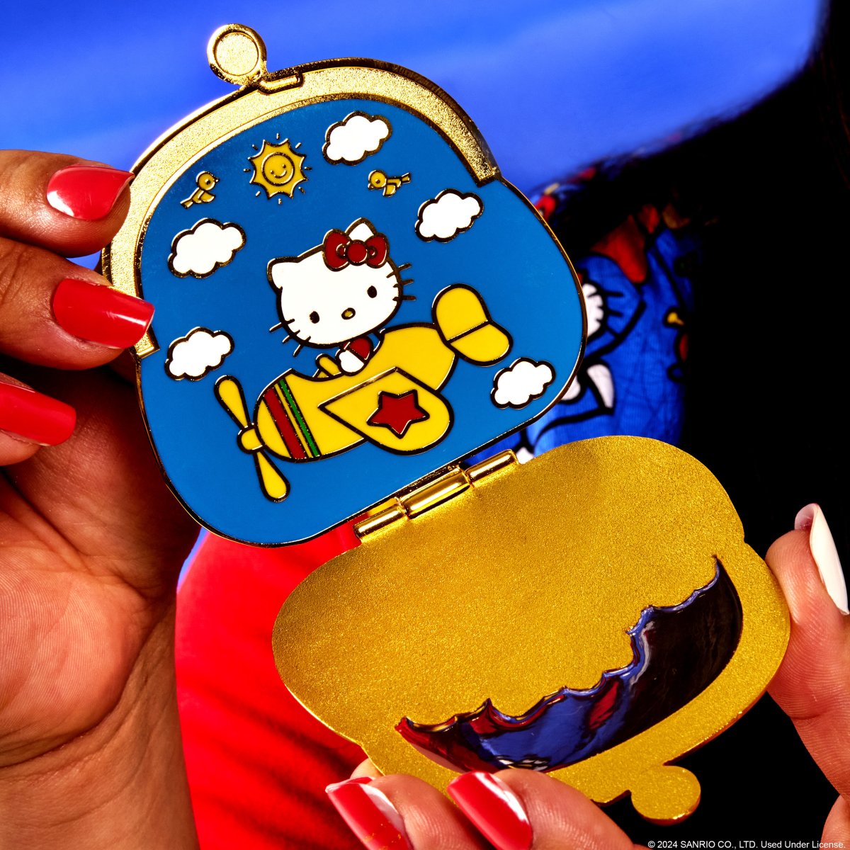 Sanrio Hello Kitty 50th Anniversary Coin Bag 3" Collector Box Pin - Figurine Pins Sanrio - vue 3