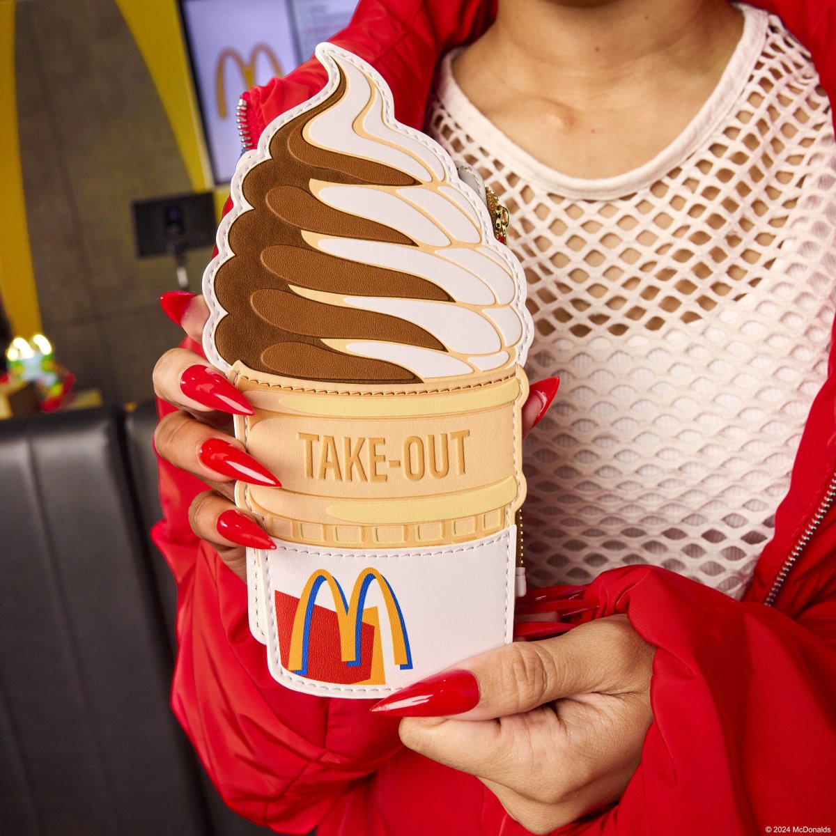 McDonald's Soft Serve Ice Cream Cone Card Holder - Figurine Wallets McDonald's - vue 2