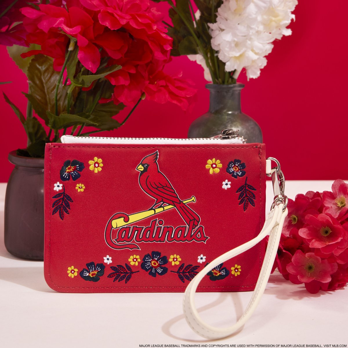 MLB St. Louis Cardinals Floral Card Holder Wristlet Clutch - Figurine Wallets MLB - vue 2