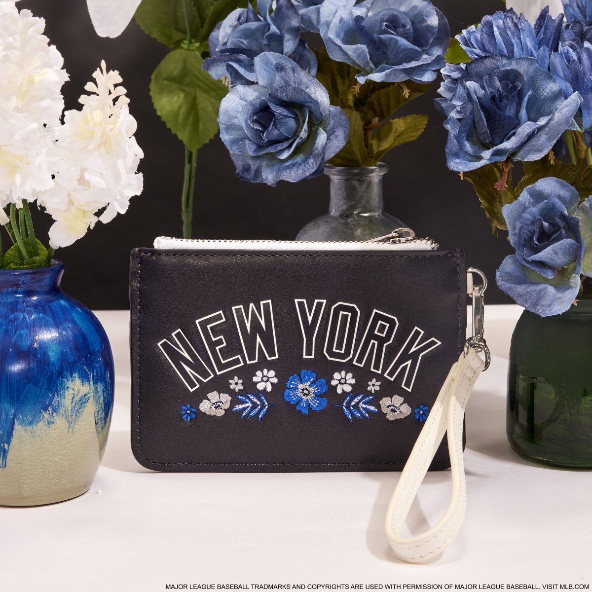 MLB New York Yankees Floral Card Holder Wristlet Clutch - Figurine Wallets MLB - vue 2