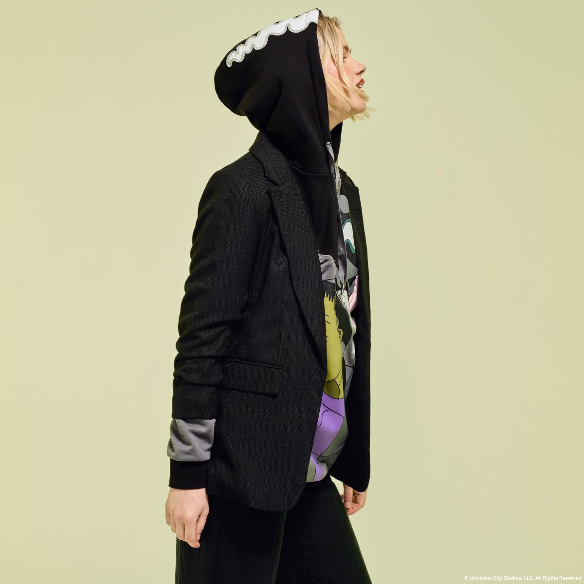 Universal Monsters The Bride Of Frankenstein Unisex Hoodie - Figurine Apparel Universal Monsters - vue 3
