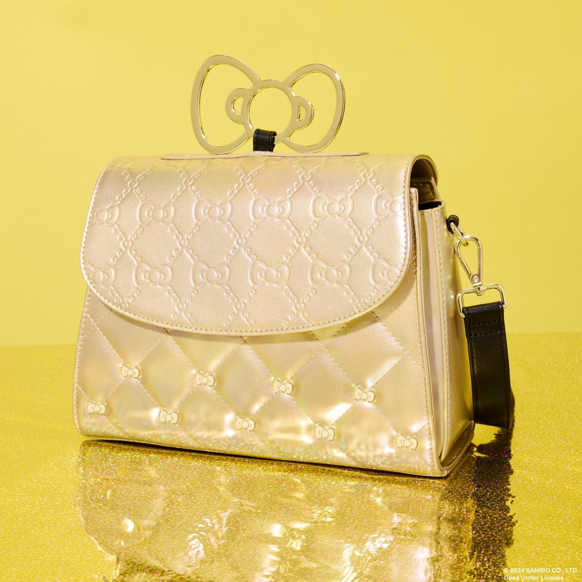 Sanrio Hello Kitty 50th Anniversary Metallic Gold Crossbody Bag - Figurine Bags Sanrio - vue 2